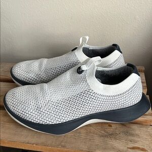 Allbirds Men’s Tree Dasher Relay Sneakers in Blizzard Size 10